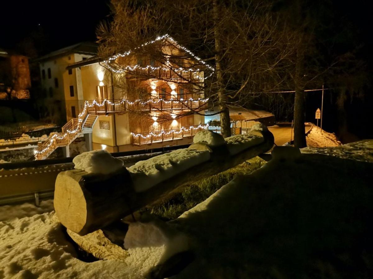 Готель Ai Larici Perarolo di Cadore Екстер'єр фото