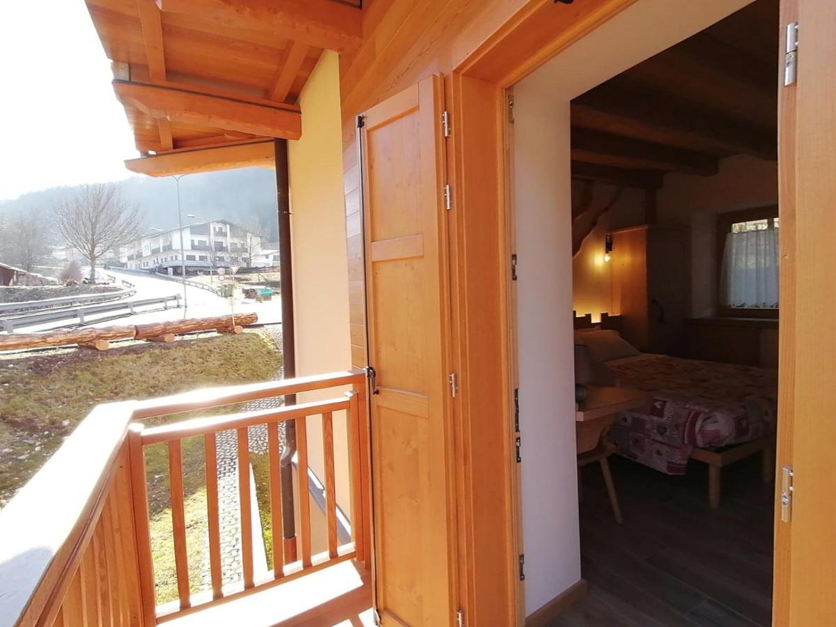 Готель Ai Larici Perarolo di Cadore Екстер'єр фото
