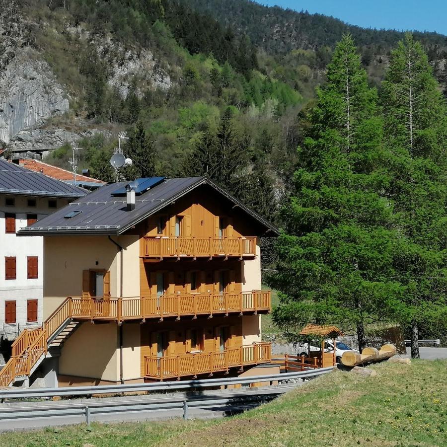 Готель Ai Larici Perarolo di Cadore Екстер'єр фото